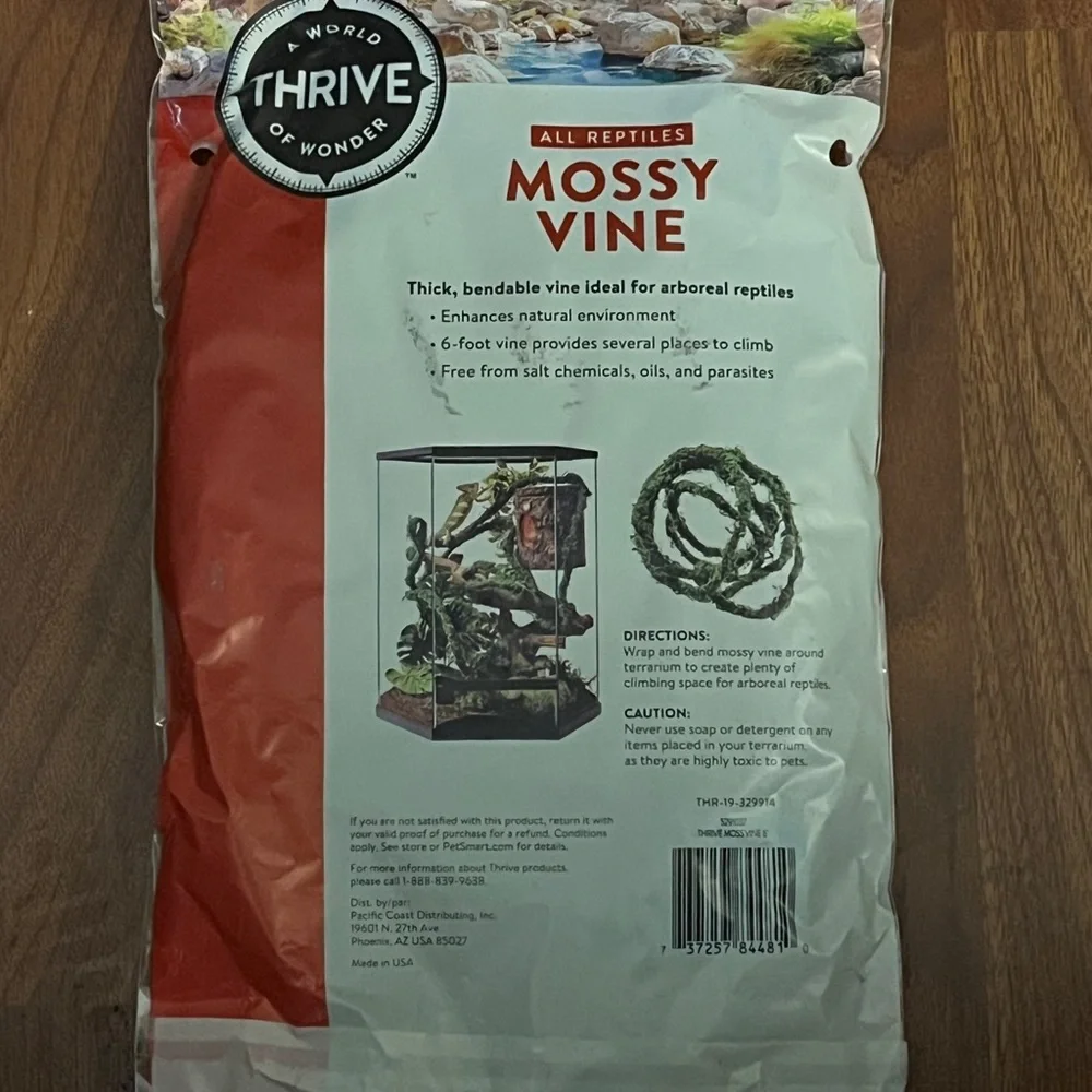 Thrive All Reptiles Mossy Vine - Green